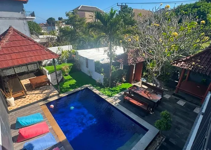 Ulustar- Uluwatu 3*